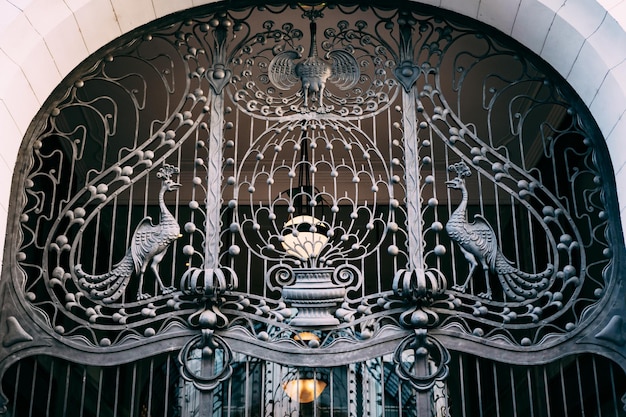 Confecții metalice pentru designul modern