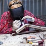 Cum se proiectează elemente metalice personalizate